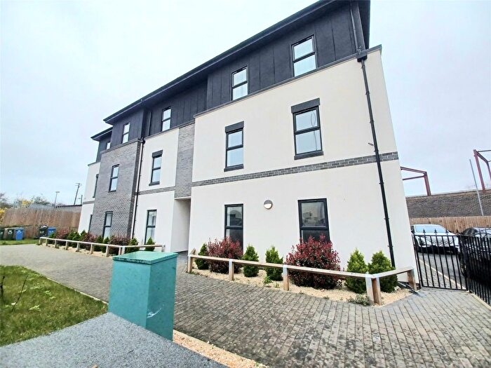 2 Bedroom Flat To Rent In Garsington Road, Oxford, Oxfordshire, OX4