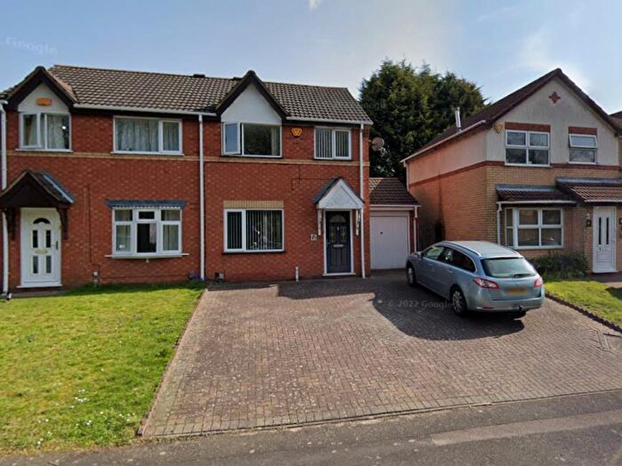3 Bedroom Semi-Detached House For Sale In Cambridge Way, Acocks Green, Birmingham, B27