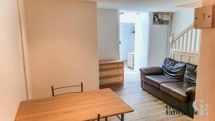 1 Bedroom Apartment To Rent In Dew Street, Haverfordwest, SA61