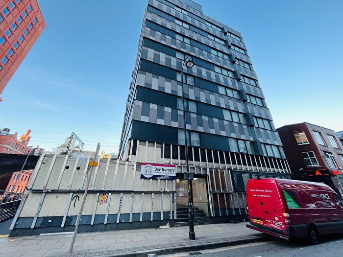 Studio To Rent In Bracken House, - Charles Street, Manchester, M1