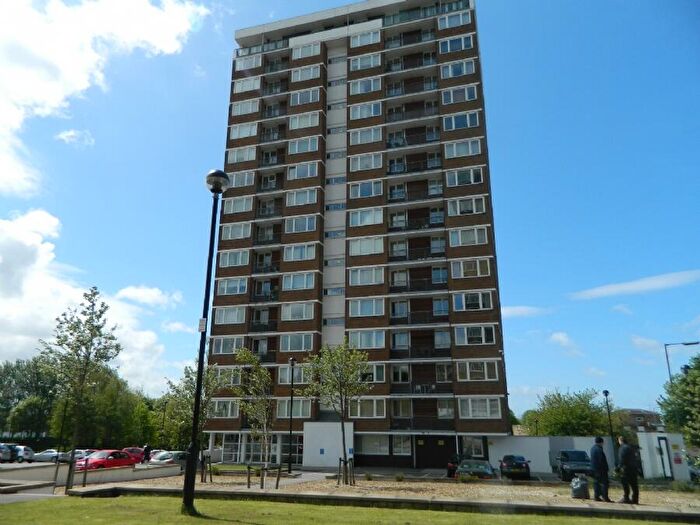 1 Bedroom Apartment To Rent In View Conway Street, L5