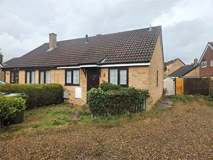 2 Bedroom Bungalow To Rent In Willow Close, Wymondham, Norfolk, NR18