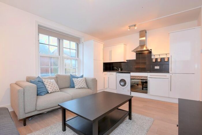 1 Bedroom Flat To Rent In Mitford Building, Fulham Broadway, London, SW6