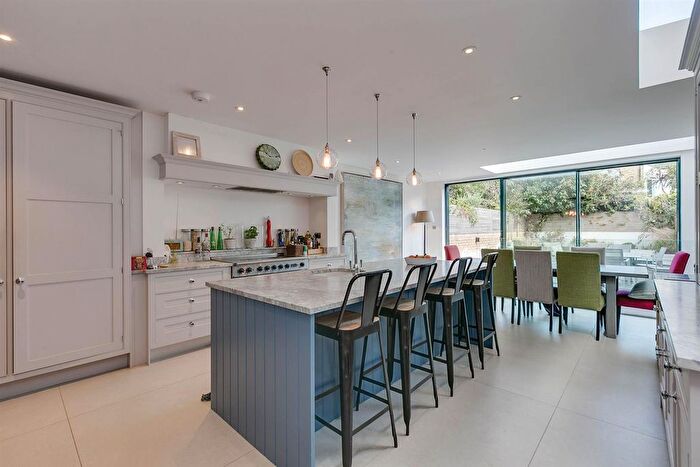 6 Bedroom Terraced House For Sale In Acfold Road, SW6