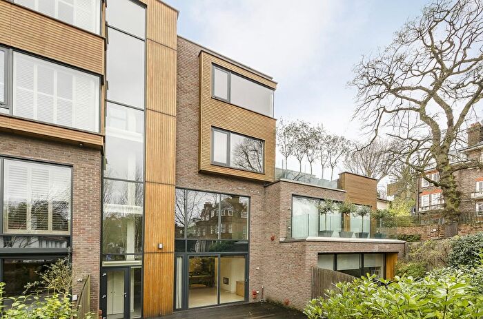 4 Bedroom Flat To Rent In Tercelet Terrace, Oak Hill Park, London, NW3