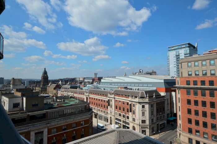 1 Bedroom Apartment To Rent In Basilica, Leeds City Centre, LS1