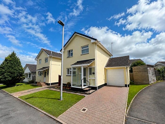 3 Bedroom Detached House For Sale In Park Close, Fremington, Barnstaple, EX31
