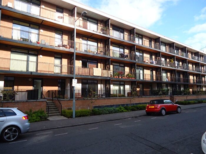 3 Bedroom Flat To Rent In Hopetoun Street, Broughton, Edinburgh, EH7