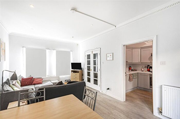 4 Bedroom Terraced House To Rent In Anchor Terrace, Cephas Avenue, London, E1