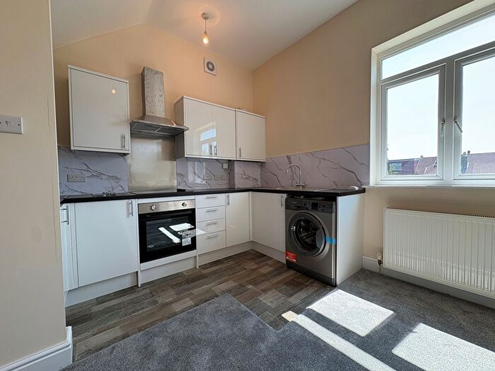 1 Bedroom Flat To Rent In Maswell Park Road, Hounslow, TW3
