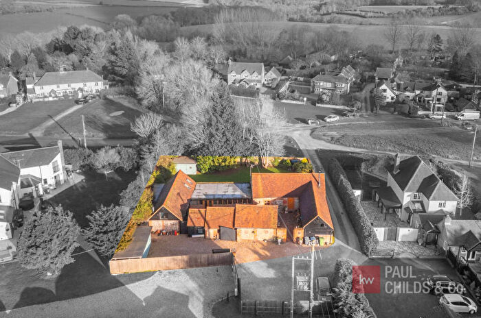 4 Bedroom Barn Conversion For Sale In Bullocks Farm Lane, High Wycombe, HP14