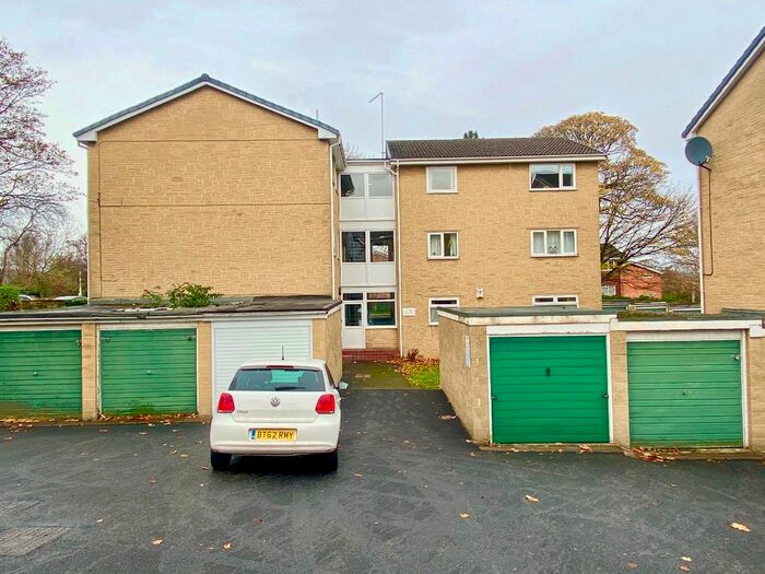 2 Bedroom Flat To Rent In Park Grange Croft, Sheffield, S2