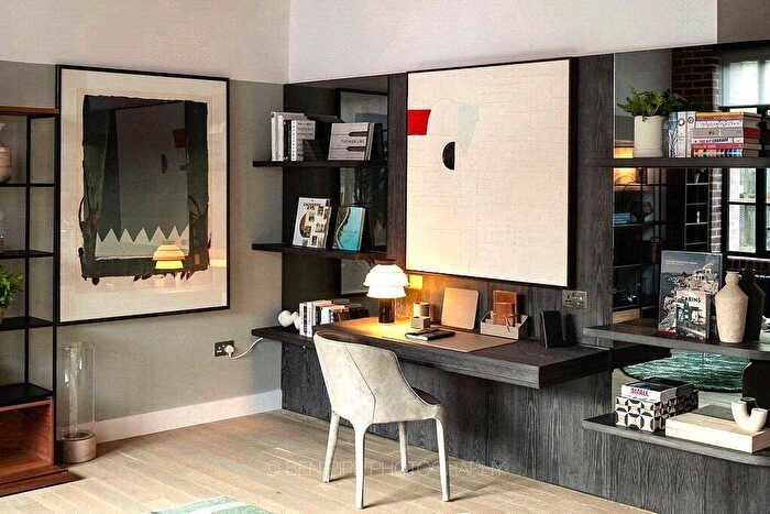 1 Bedroom Apartment For Sale In No. Harbord Square, Canary Wharf, E14