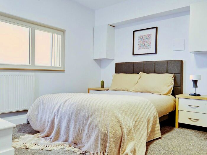 2 Bedroom Flat To Rent In Barrier Point Road, London, E16