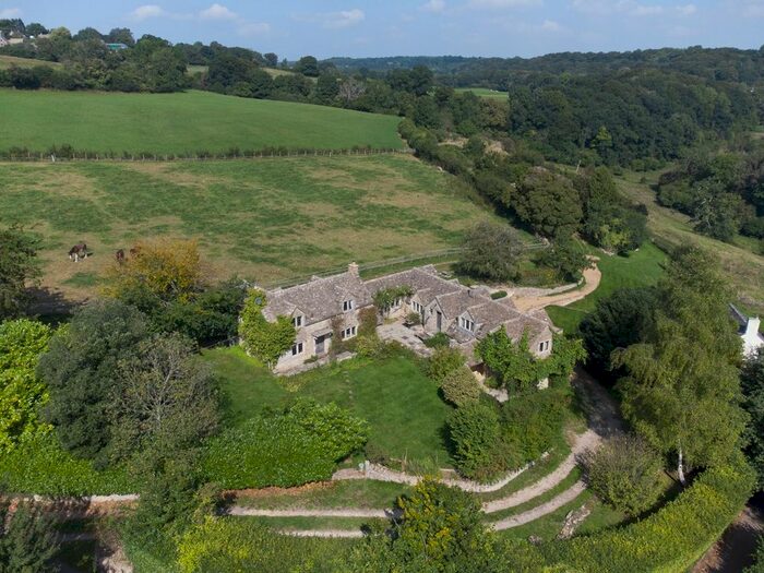 4 Bedroom Detached House For Sale In Far Oakridge, Stroud, Gloucestershire GL6