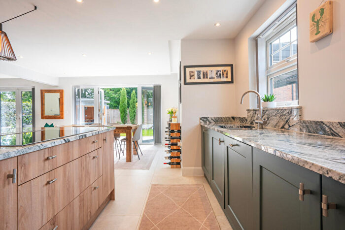 4 Bedroom Detached House For Sale In Alumdale Road, Alum Chine, Bournemouth, BH4
