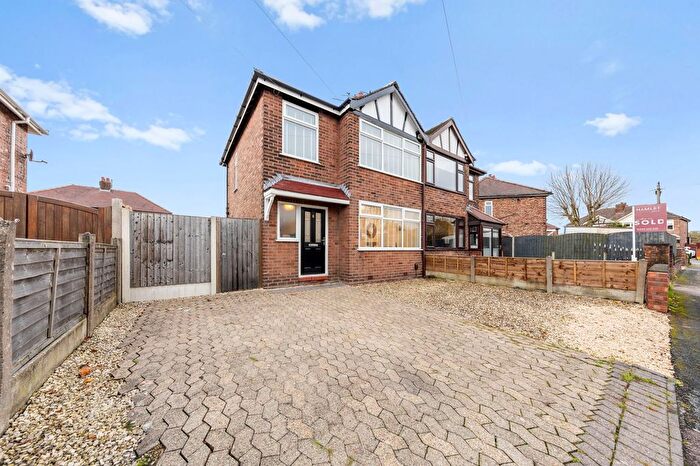 3 Bedroom Semi Detached House For Sale In Halsall Avenue, Warrington, WA2