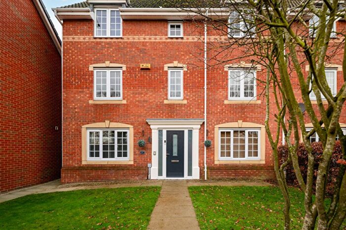 4 Bedroom End Of Terrace House For Sale In Mill Lane, North Hykeham, LN6