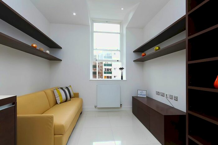 Studio To Rent In Albany House, Judd Street, London, WC1H