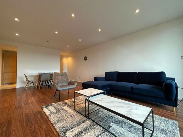 2 Bedroom Flat To Rent In Point West, Cromwell Road, SW7