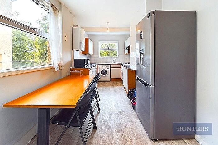 4 Bedroom Terraced House For Sale In Broadlands Road, Southampton, SO17