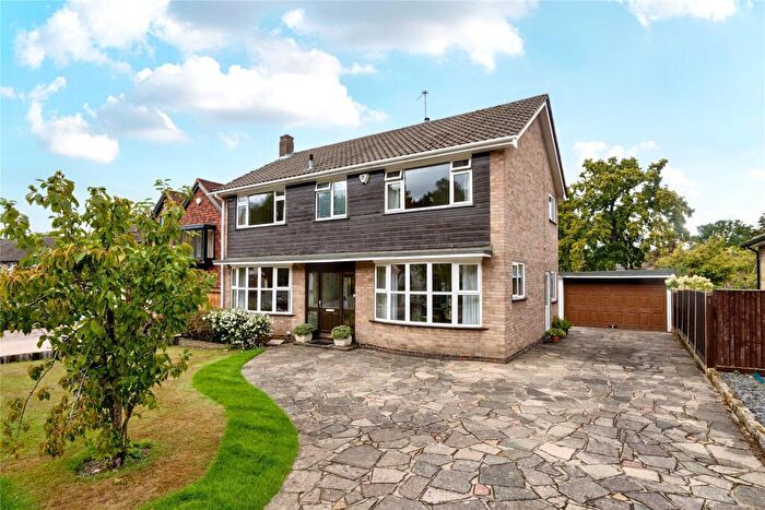 4 Bedroom Detached House For Sale In The Birches, Locksbottom, BR6