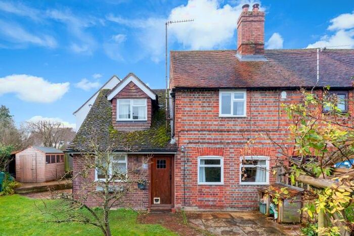 3 Bedroom Cottage To Rent In Martins Lane, Dorchester-on-Thames, OX10