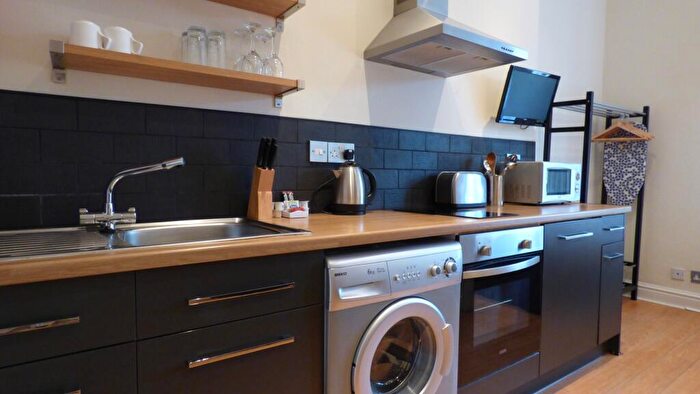 1 Bedroom Flat To Rent In Cathedral Road, Cardiff, CF11