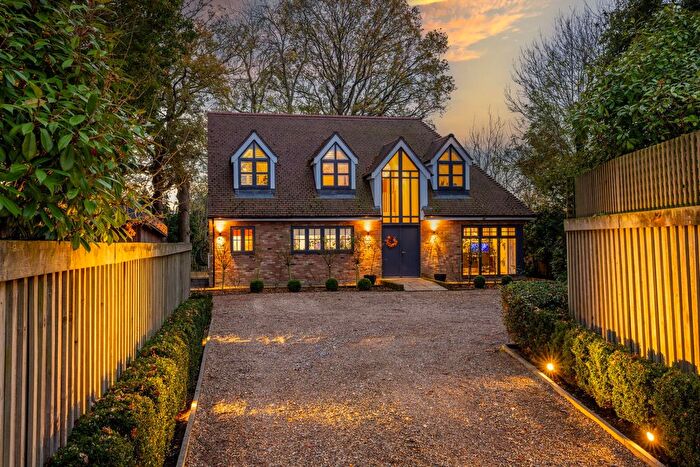 4 Bedroom Detached House For Sale In Swan Lane, Edenbridge, TN8