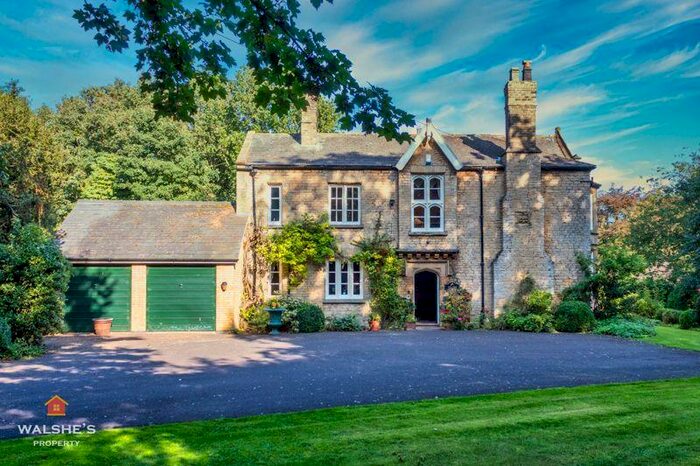 5 Bedroom Detached House For Sale In The Old Vicarage, Appleby, DN15