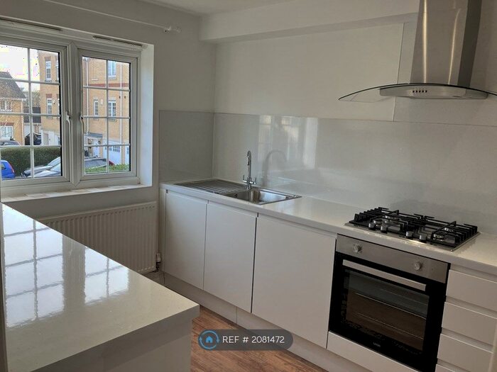 4 Bedroom Terraced House To Rent In Barkway Drive, Orpington, BR6