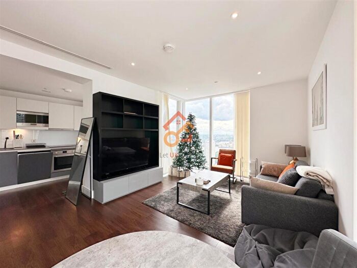 2 Bedroom Flat To Rent In Maine Tower, Harbour Way, London, E14