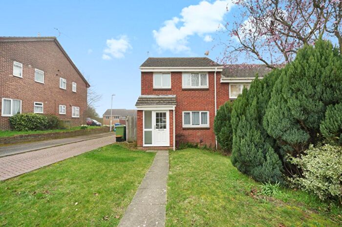 3 Bedroom End Of Terrace House To Rent In Fallowfield, Sittingbourne, ME10