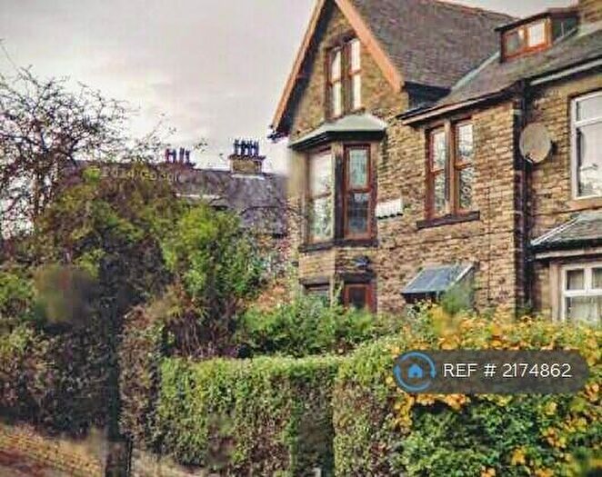 2 Bedroom Flat To Rent In Bingley Road, Saltaire, BD18