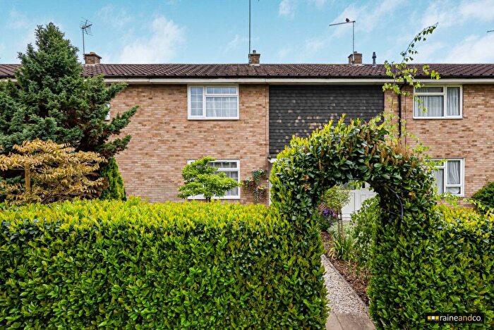 3 Bedroom Terraced House For Sale In Stockbreach Close, Hatfield, AL10