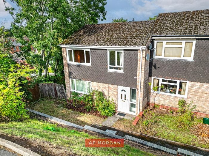 3 Bedroom End Terrace House For Sale In Lea Croft Road, Crabbs Cross, Redditch, Worcestershire, B97
