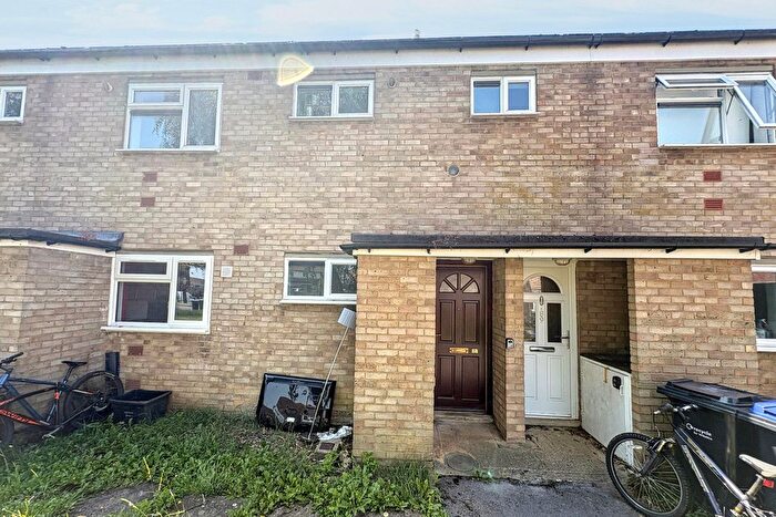 1 Bedroom Flat For Sale In Westcroft, Chippenham, SN14