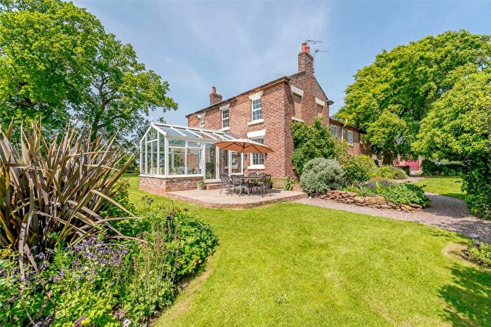 5 Bedroom Equestrian Facility For Sale In Backford, Chester, CH2