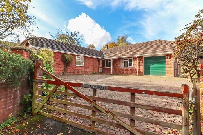4 Bedroom Bungalow For Sale In Salisbury Lane, Over Wallop, Stockbridge, Hampshire, SO20