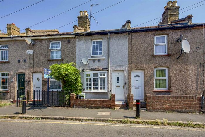 2 Bedroom Terraced House To Rent In Station Road, Hounslow, TW3