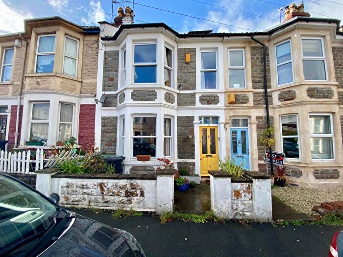3 Bedroom Terraced House To Rent In Chatsworth Road, Arnos Vale, Bristol, BS4
