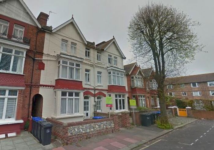 1 Bedroom Flat To Rent In Warwick Gardens, Worthing, BN11