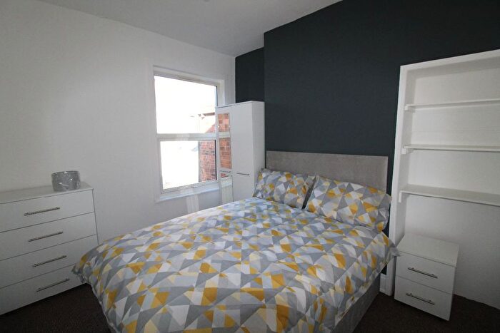 4 Bedroom Terraced House To Rent In Worthing Street, Hull, HU5