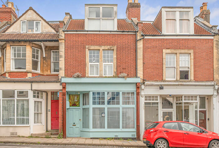 1 Bedroom Apartment For Sale In Lower Redland Road, Bristol, BS6