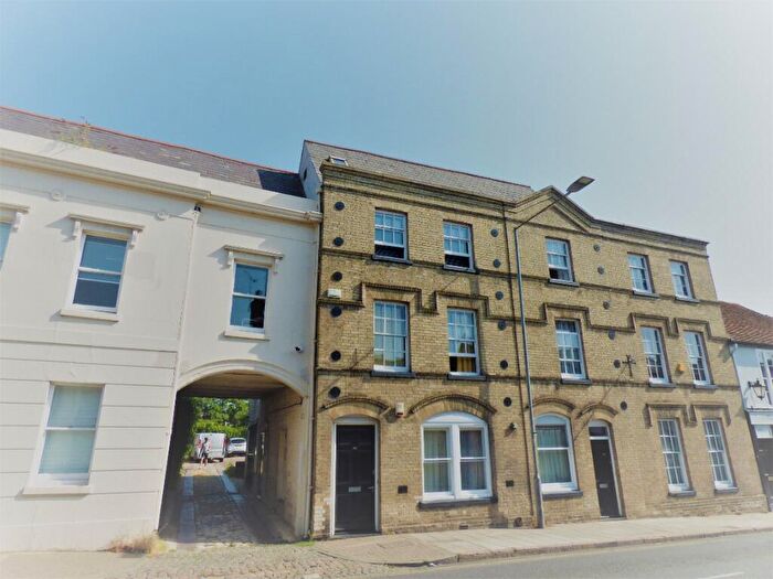 Studio To Rent In East Hill, Colchester, CO1