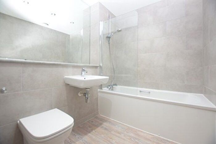 2 Bedroom Flat To Rent In Dun Lane, Sheffield, S3