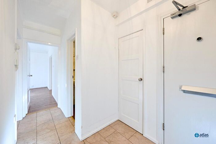 1 Bedroom Flat For Sale In Allerton Road, Allerton, L18