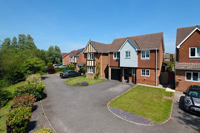 4 Bedroom Detached House For Sale In Harrow Way, Kingsnorth, TN23