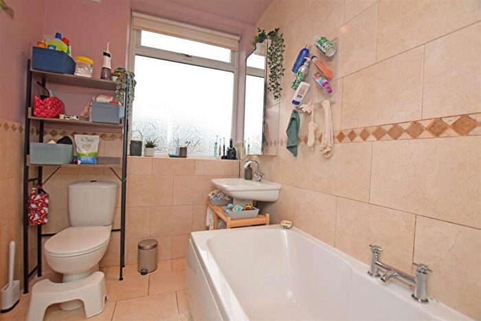 4 Bedroom Terraced House For Sale In Rochdale Road, Middleton, Manchester, M24