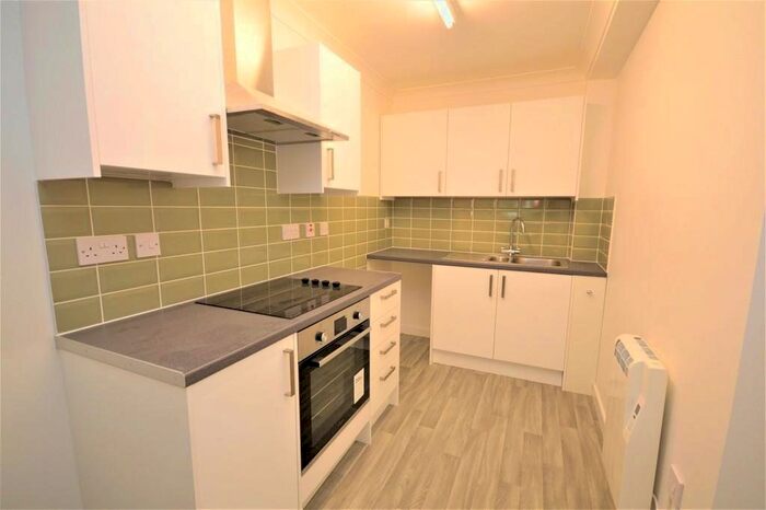2 Bedroom Flat To Rent In Baileys Apartments - Gold Sub, Shanklin, Isle Of Wight, PO37